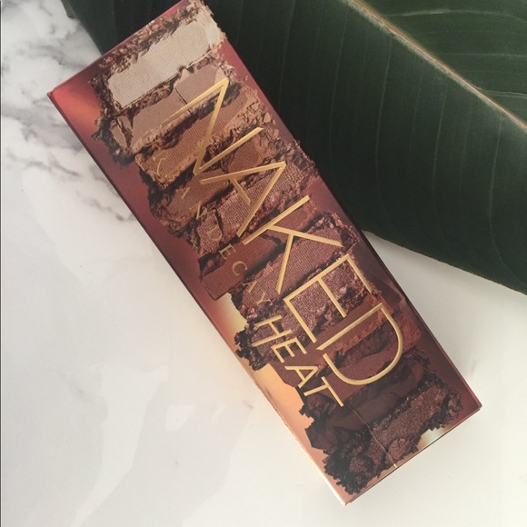 ✨ NAKED Urban Decay Heat Eyeshadow Brick ✨ - Picture 1 of 3